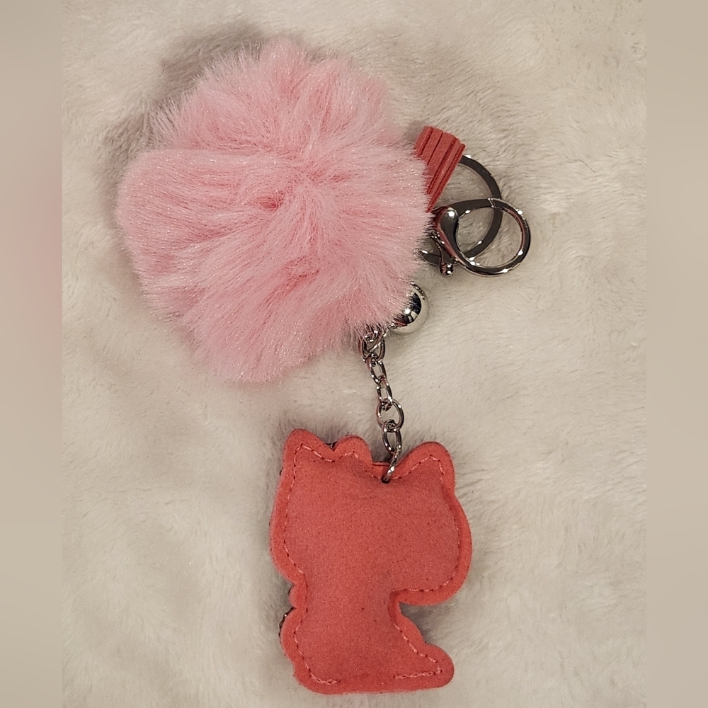 Hello Kitty Pink Keychain With Pom Pom Bag Charm - Picture 3 of 3